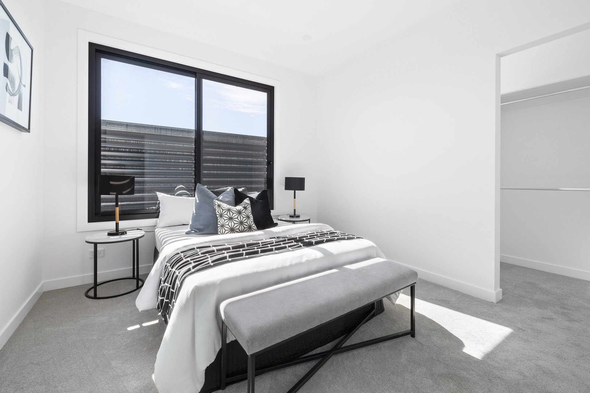 Property Gallery Thumbnail 13