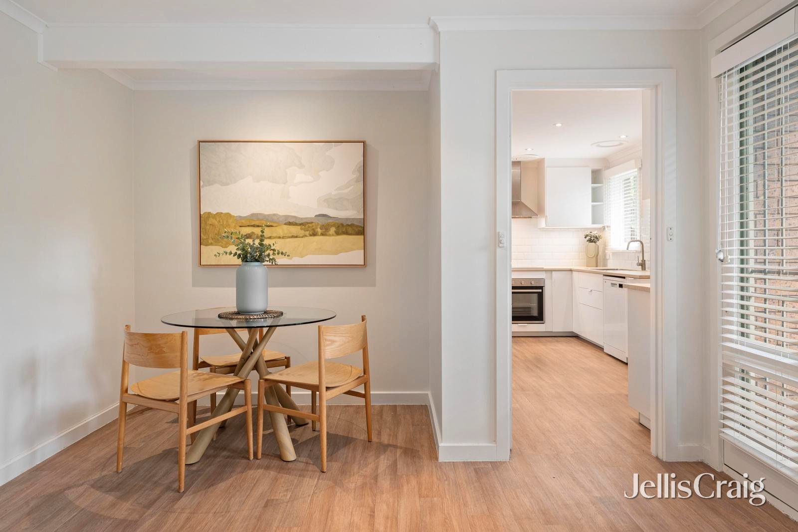 2/16 Harrison Street, Ringwood image 5