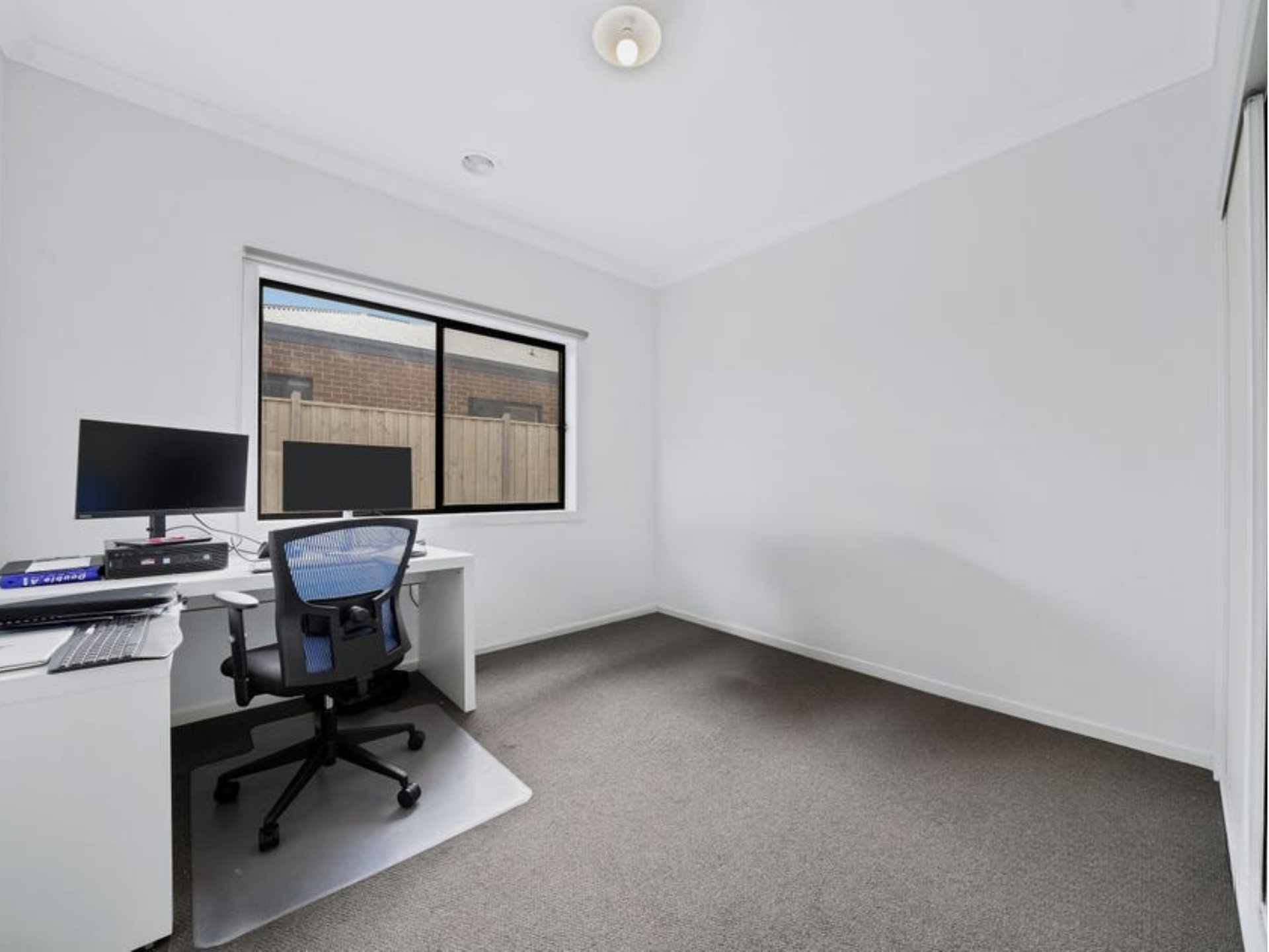216 Hummingbird Boulevard TARNEIT