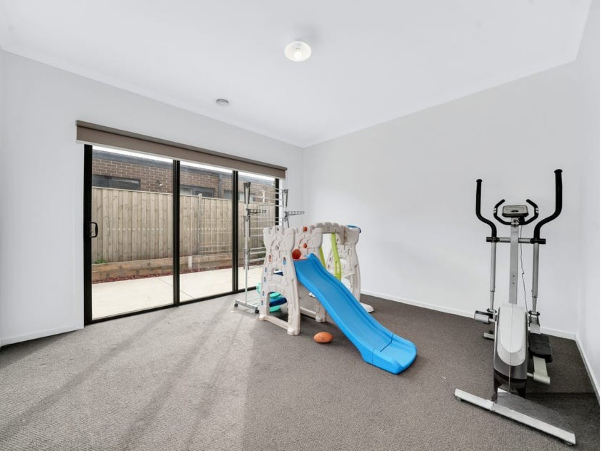 216 Hummingbird Boulevard TARNEIT