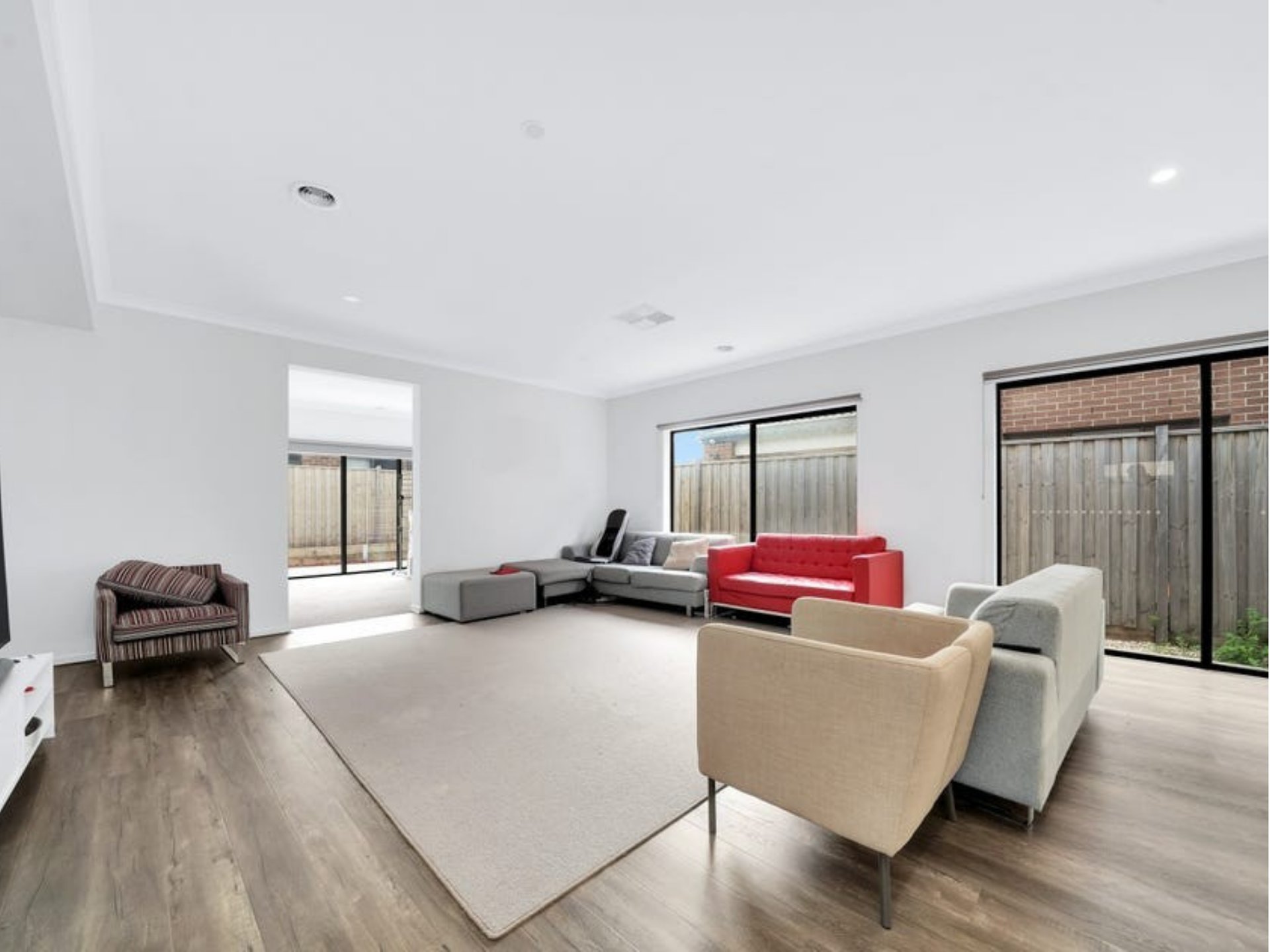 216 Hummingbird Boulevard TARNEIT