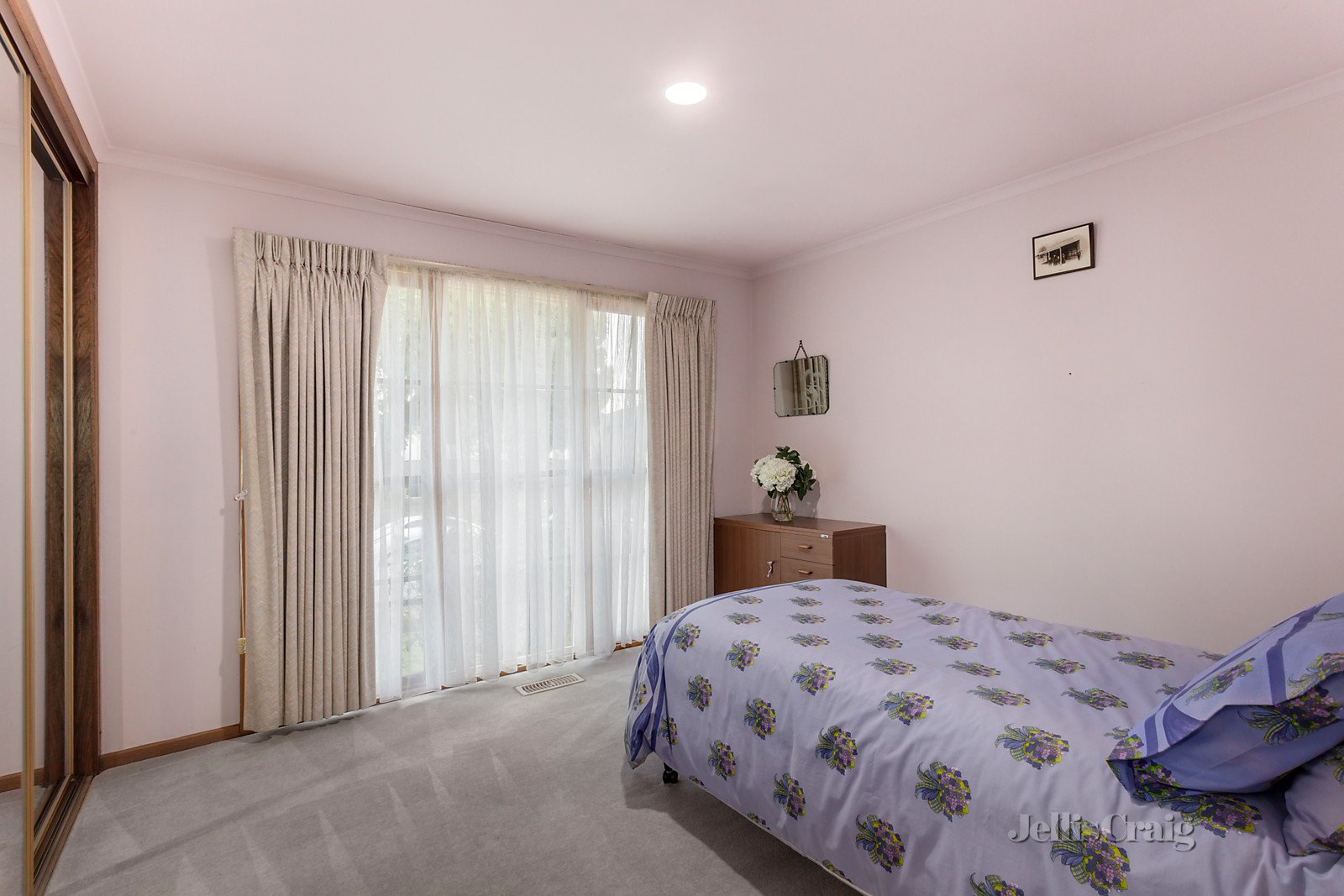 2/16 Hunter Street, Glen Waverley image 7