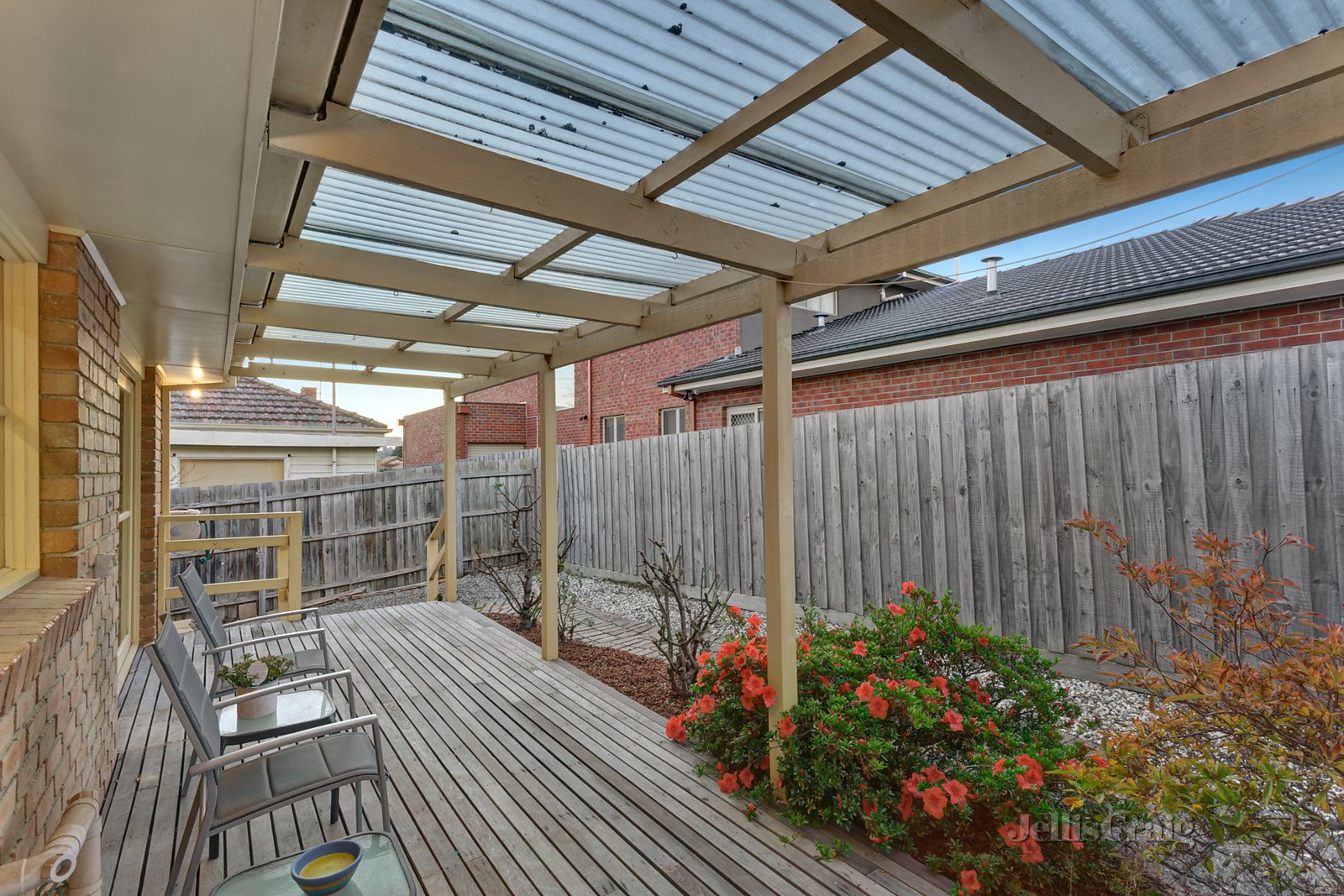 2/16 Hunter Street, Glen Waverley image 9