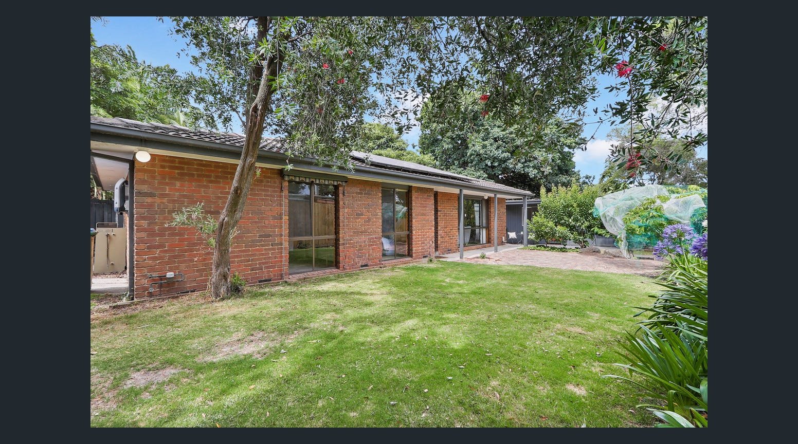 2/16 Joel Court, Heathmont image 1