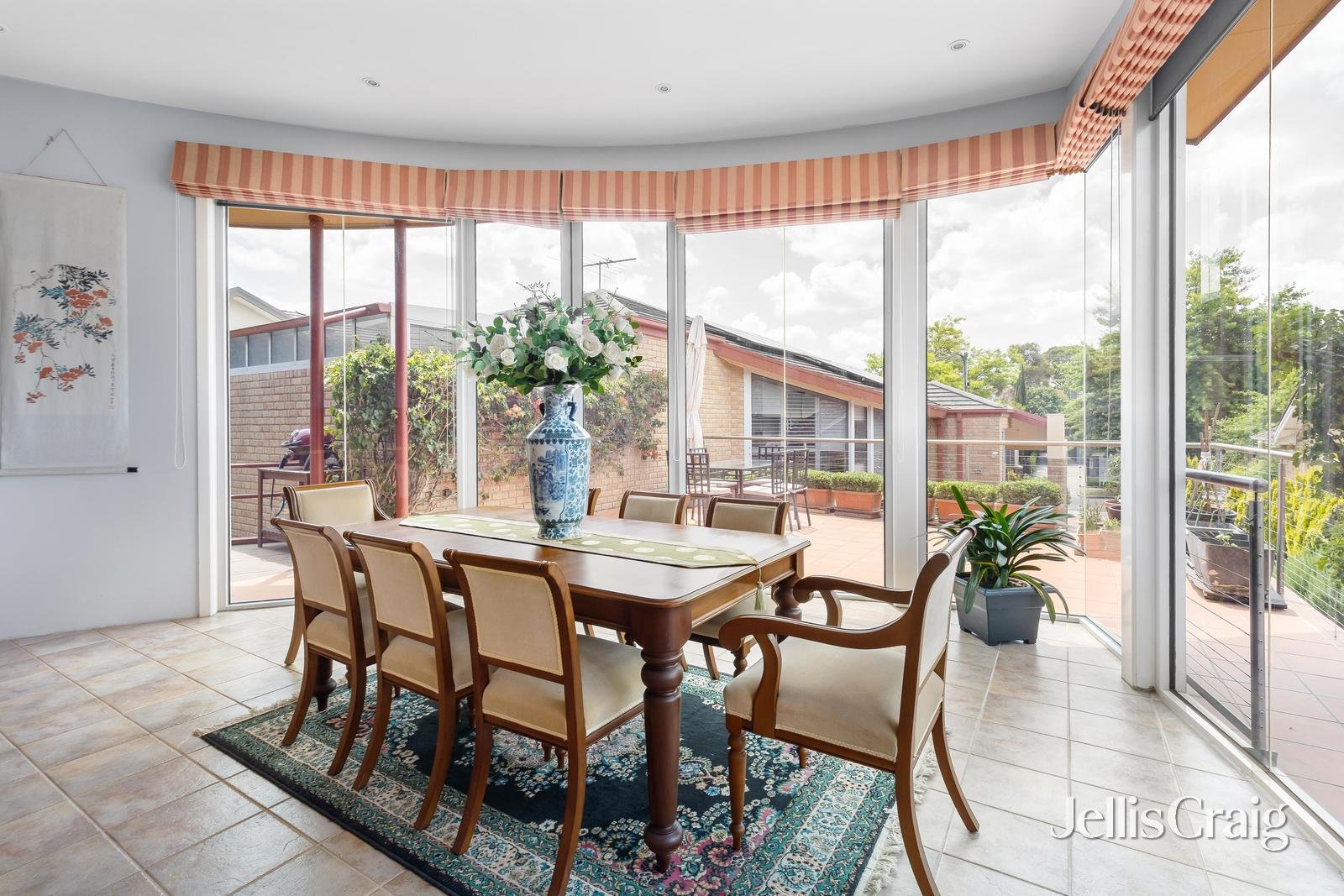 2/16 Lesley Street, Camberwell image 5