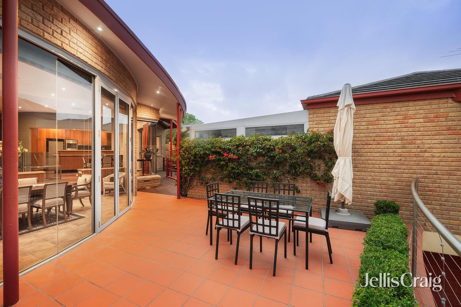 2/16 Lesley Street, Camberwell image 6