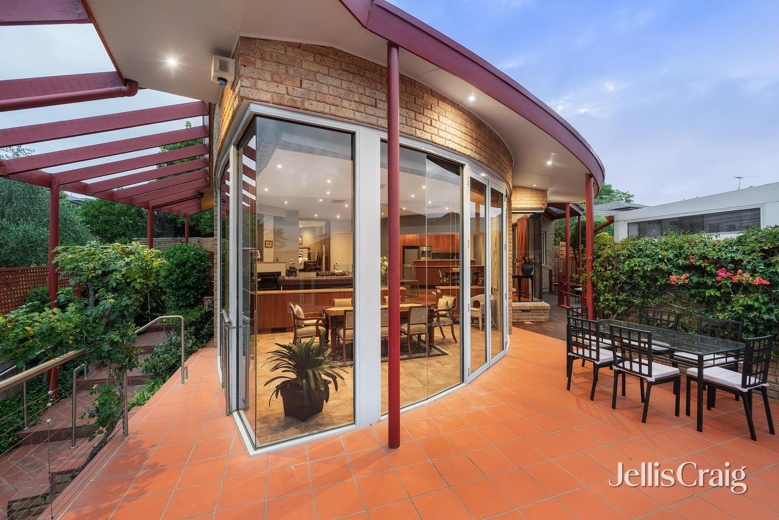 2/16 Lesley Street, Camberwell image 12