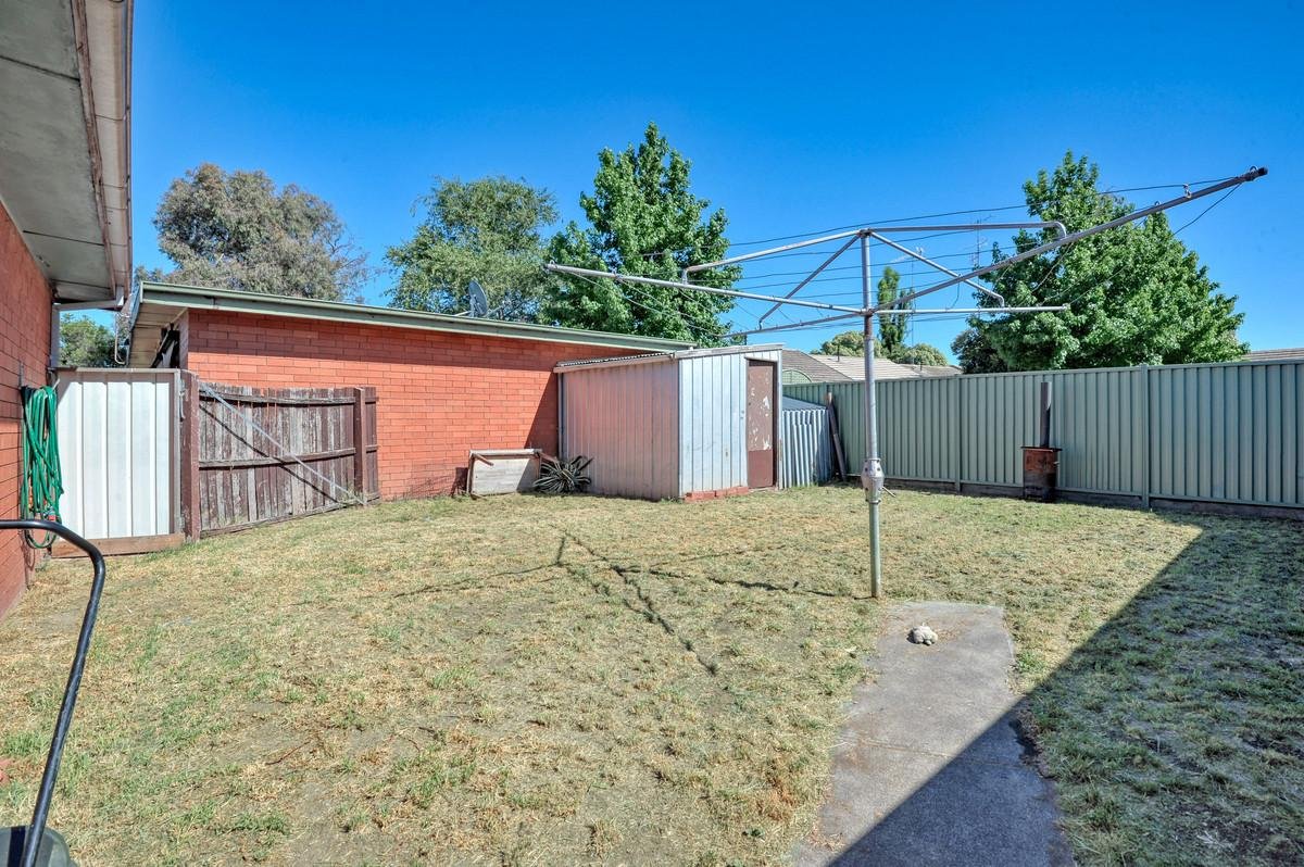 2/16 Lewis Court, Sebastopol image 4