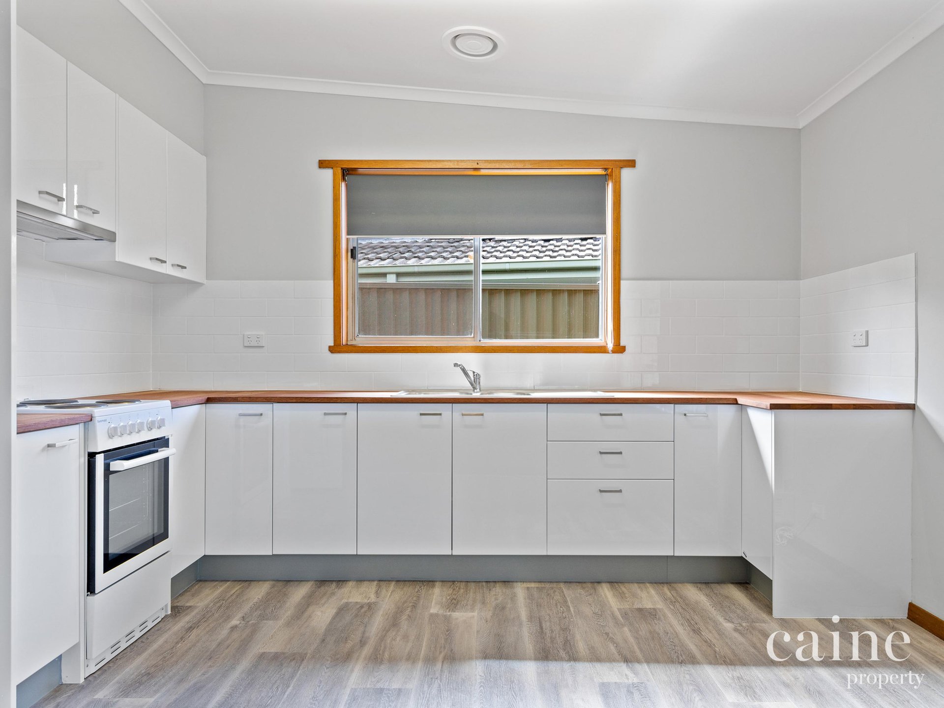 2/16 Lewis Court, Sebastopol image 2