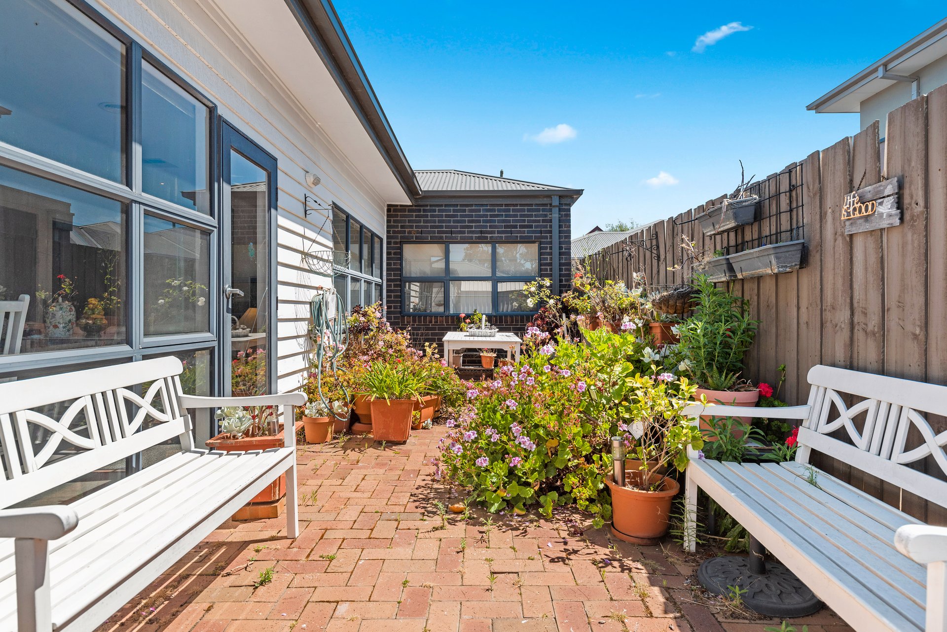 Property Gallery Thumbnail 9
