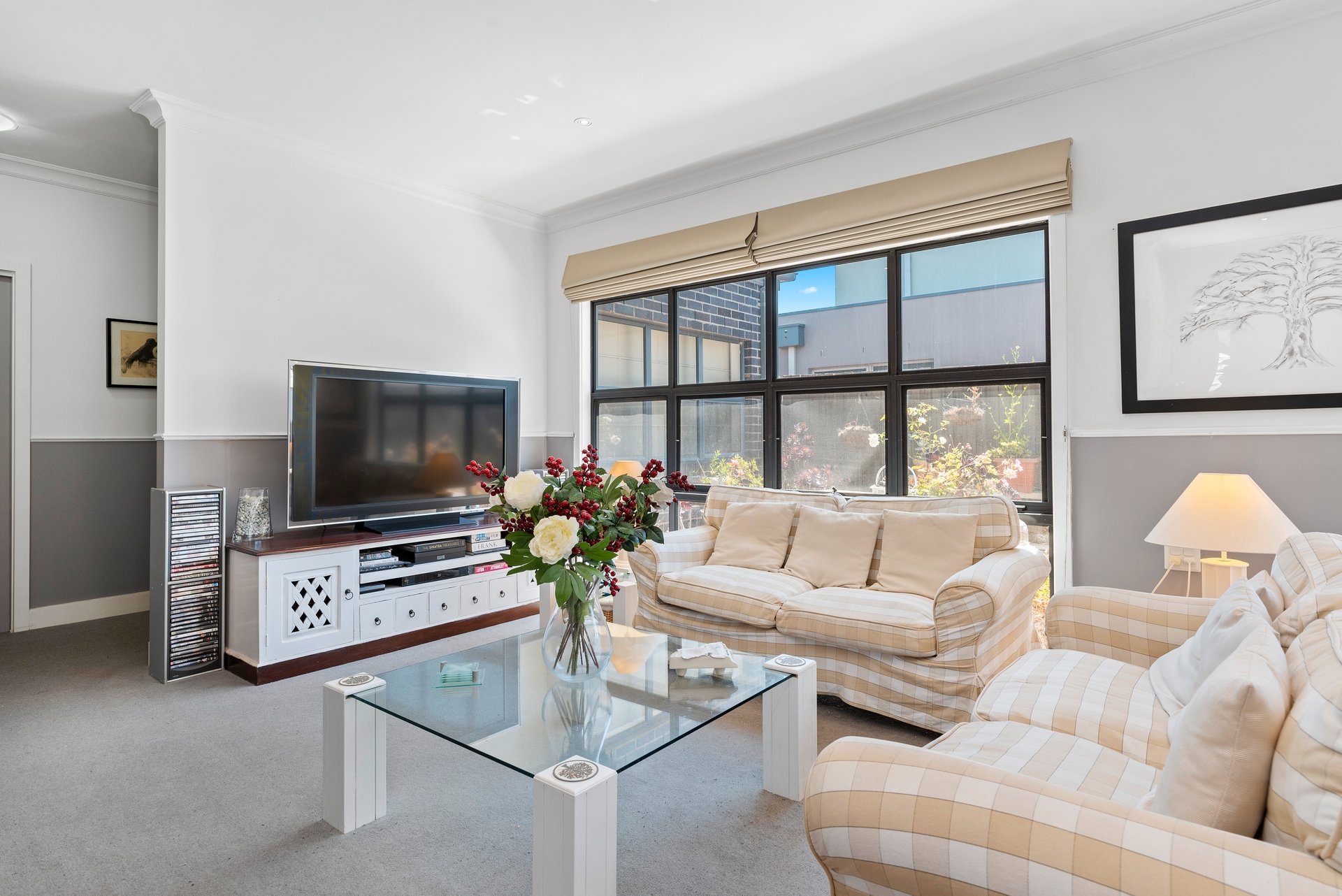 Property Gallery Thumbnail 6