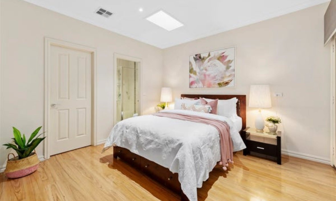 2/16 Maple Street, Mount Waverley image 5