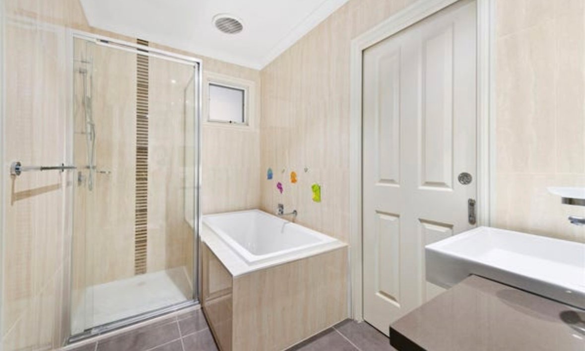 2/16 Maple Street, Mount Waverley image 6