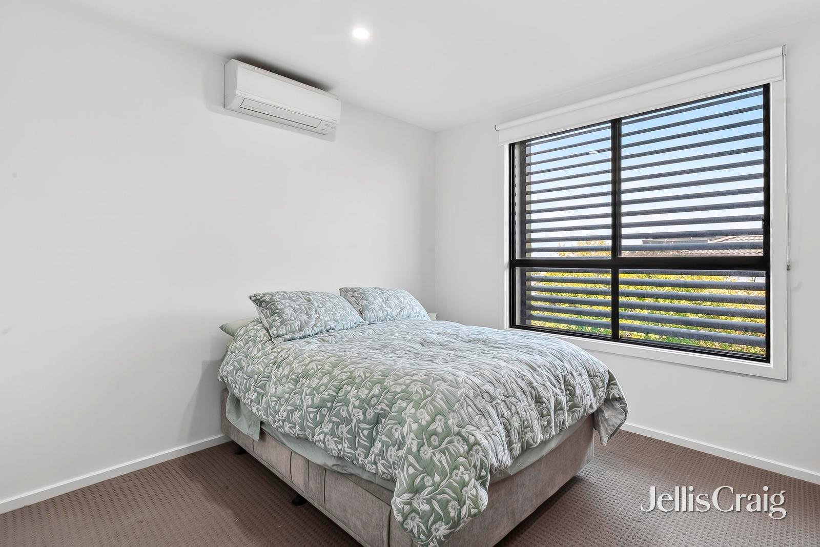 2/16 Mundy Street, Geelong image 6