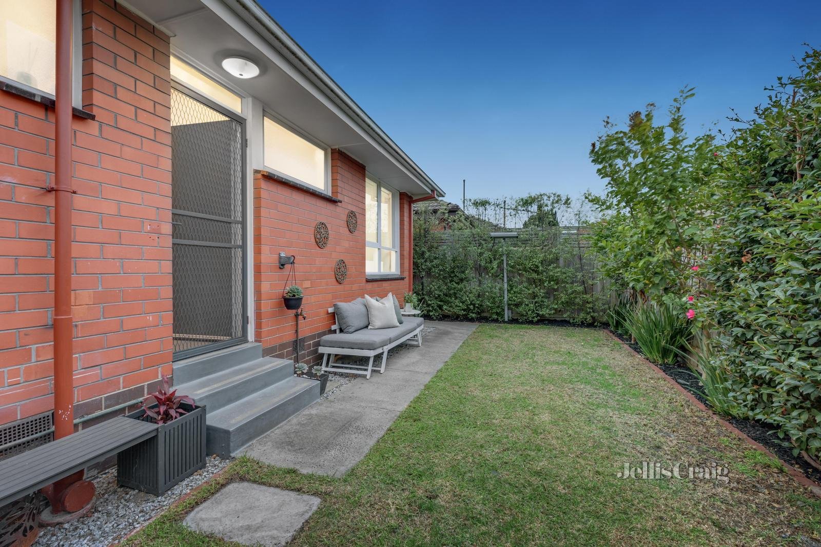 2/16 Park Avenue, Glen Huntly image 9