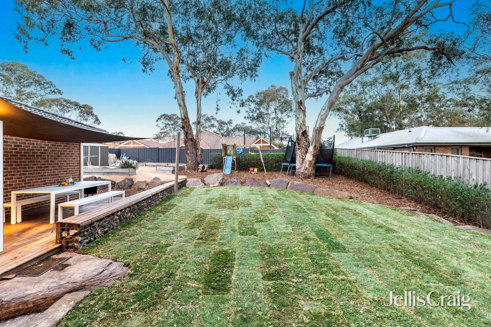 2/16 Piper Crescent, Eltham image 11