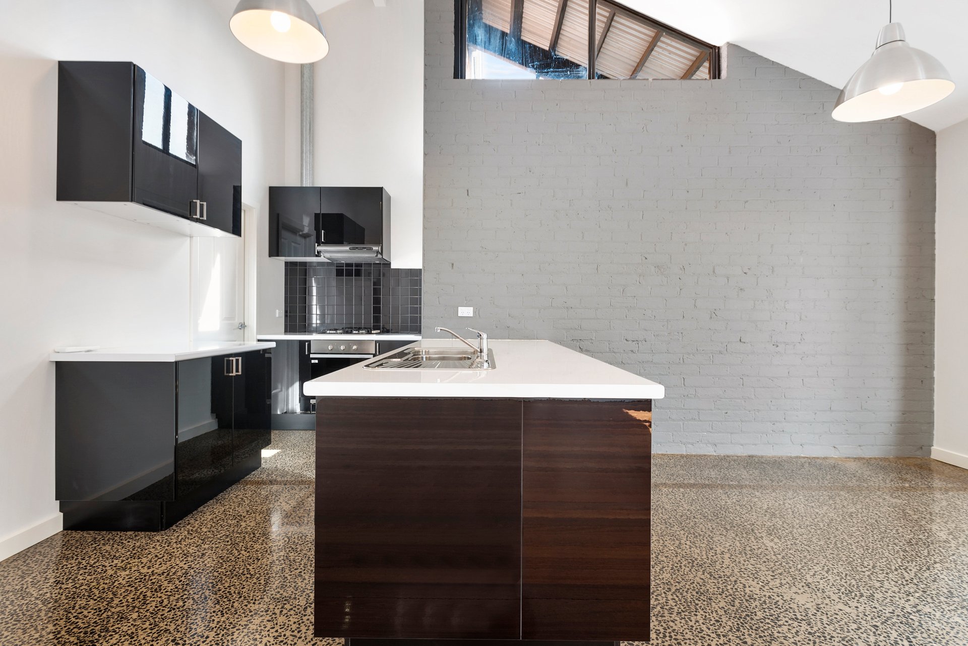 2/16 Piper Street, Kyneton image 4