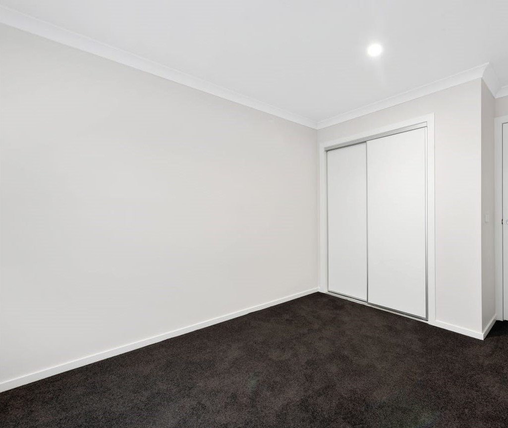 2/16 Ricky Court, Mooroolbark image 6