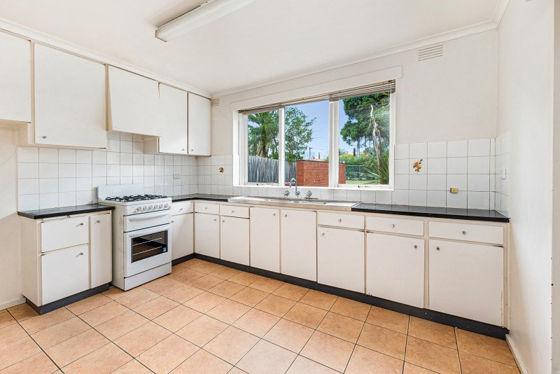 2 / 16 Royal Avenue GLEN HUNTLY, VIC 3163