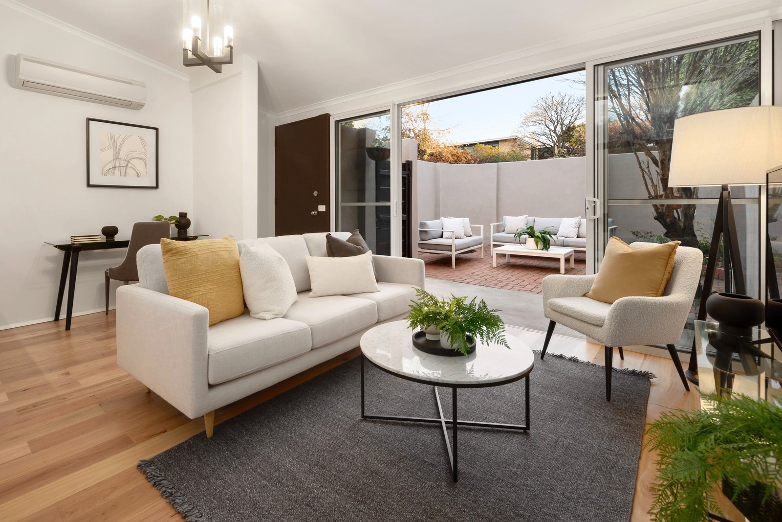 Property Gallery - Main Image