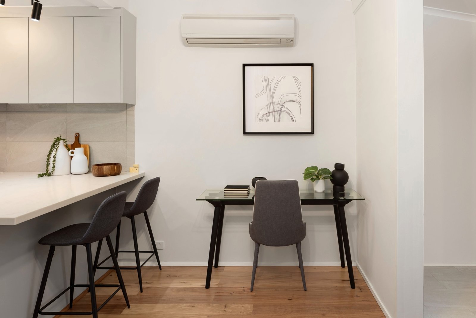 Property Gallery Thumbnail 8