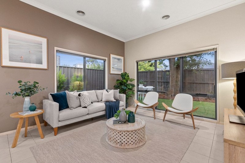 2/16 Tarook Way, Mornington image 5