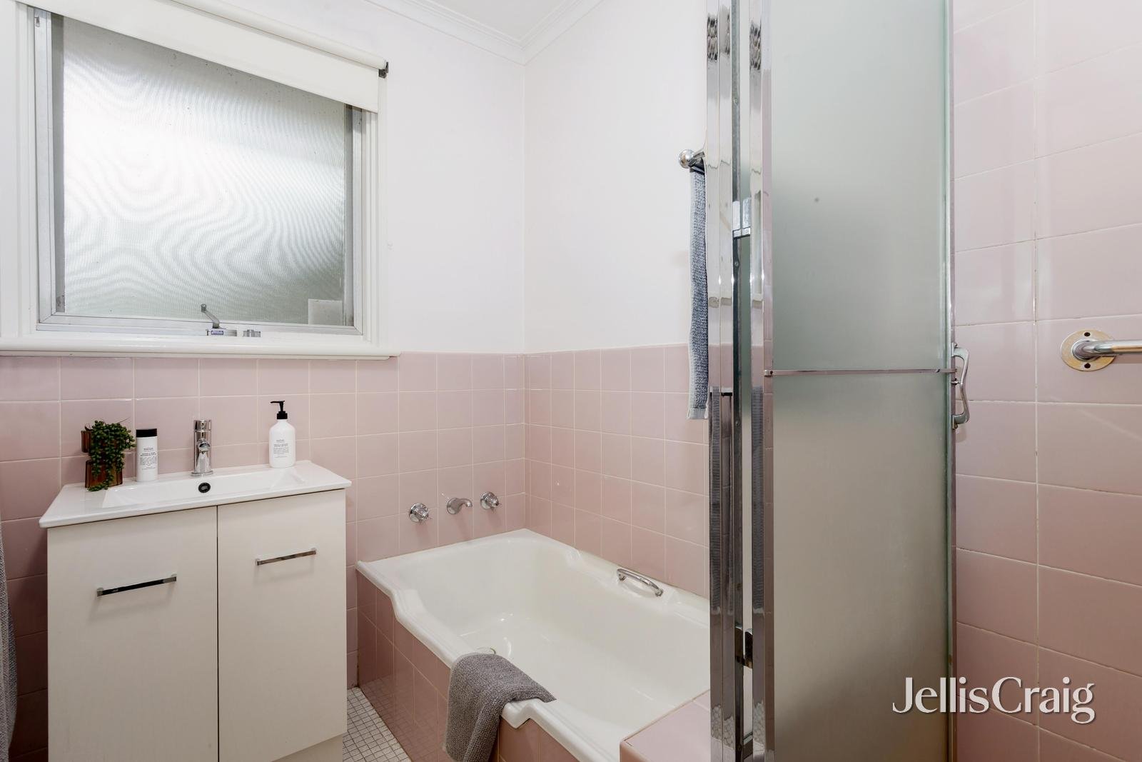 2/16 Weybridge Street, Surrey&nbsp;Hills image 7