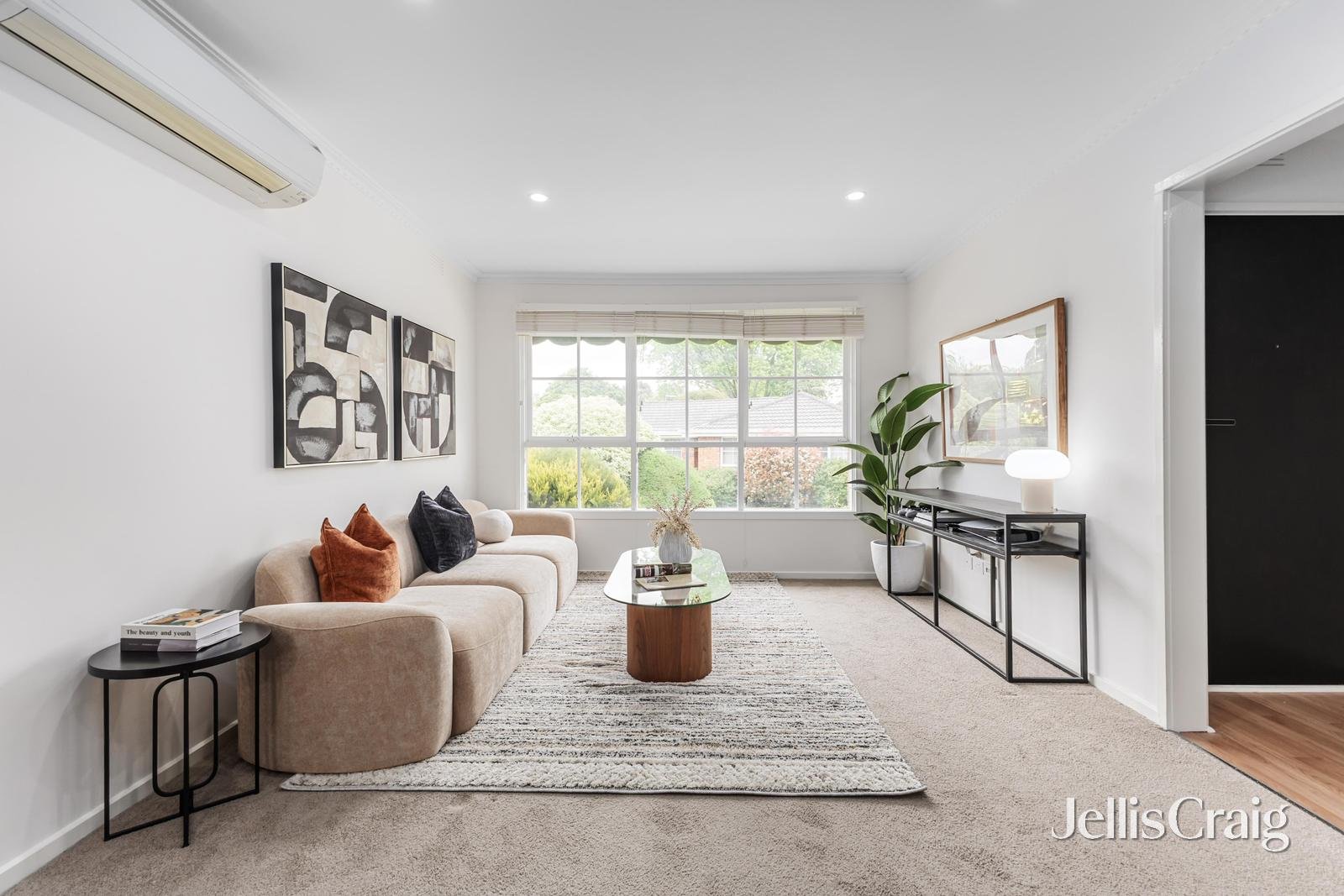 2/160-162 Surrey Road, Blackburn image 2