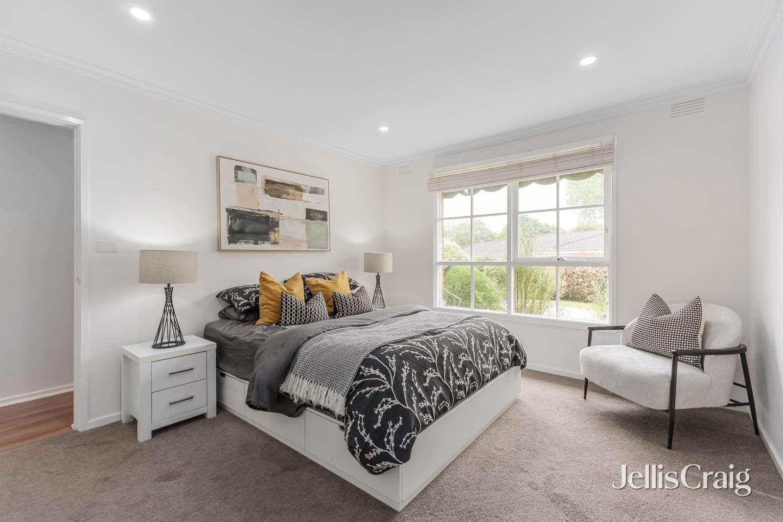 2/160-162 Surrey Road, Blackburn image 5