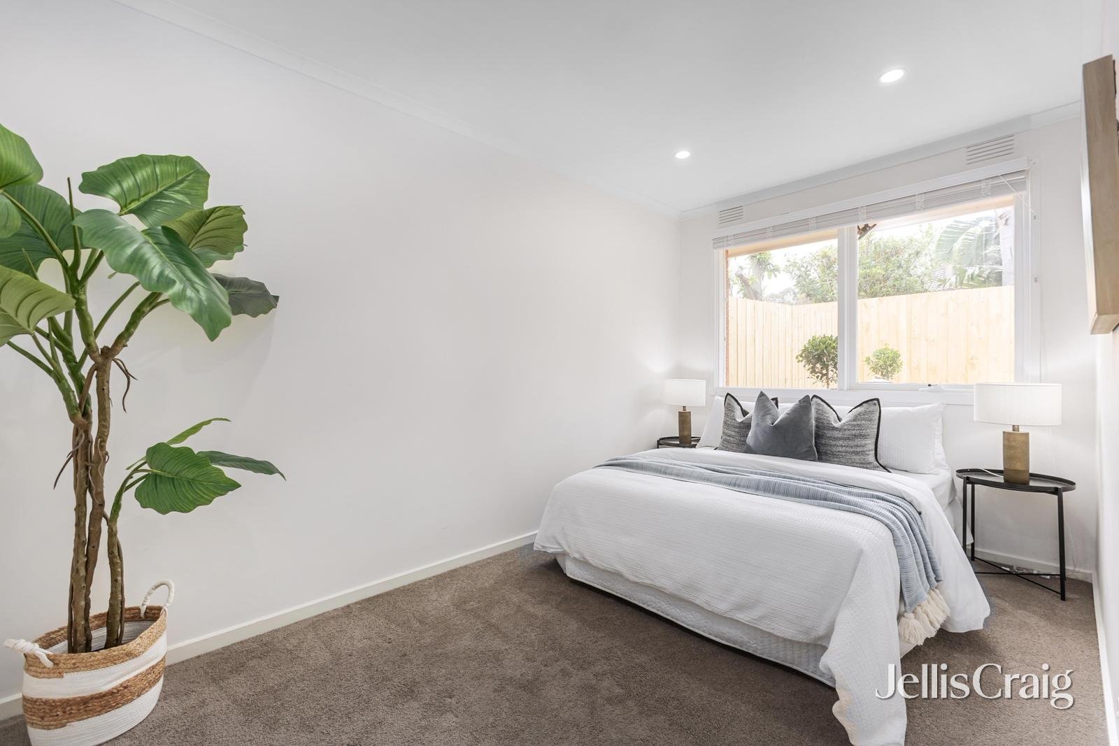 2/160-162 Surrey Road, Blackburn image 6