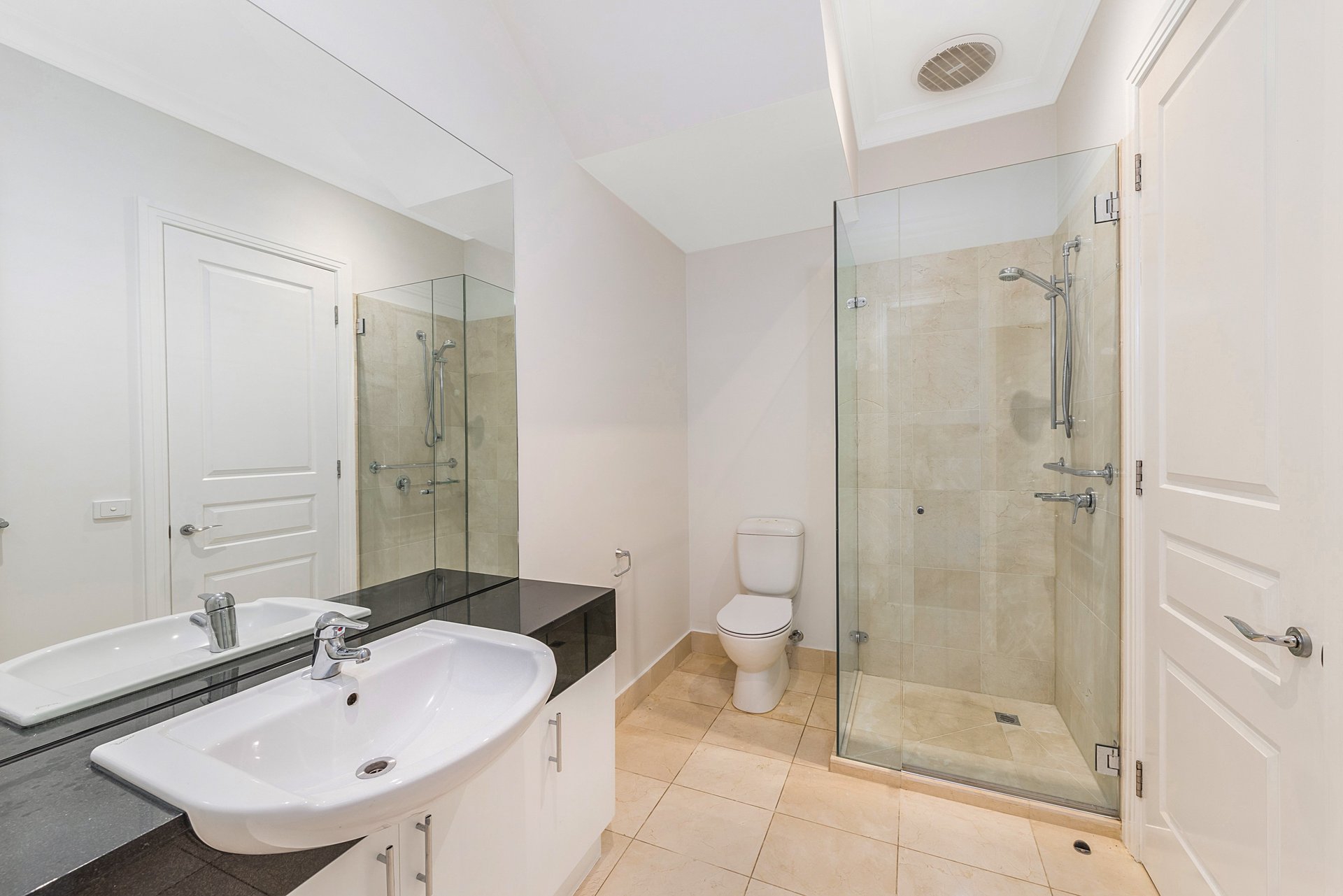 2/160 Church Street, Brighton image 8