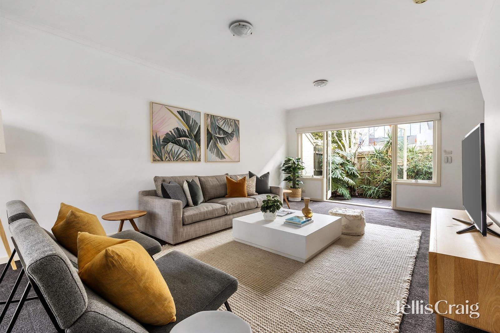 2/160 Peel Street, Kew image 2