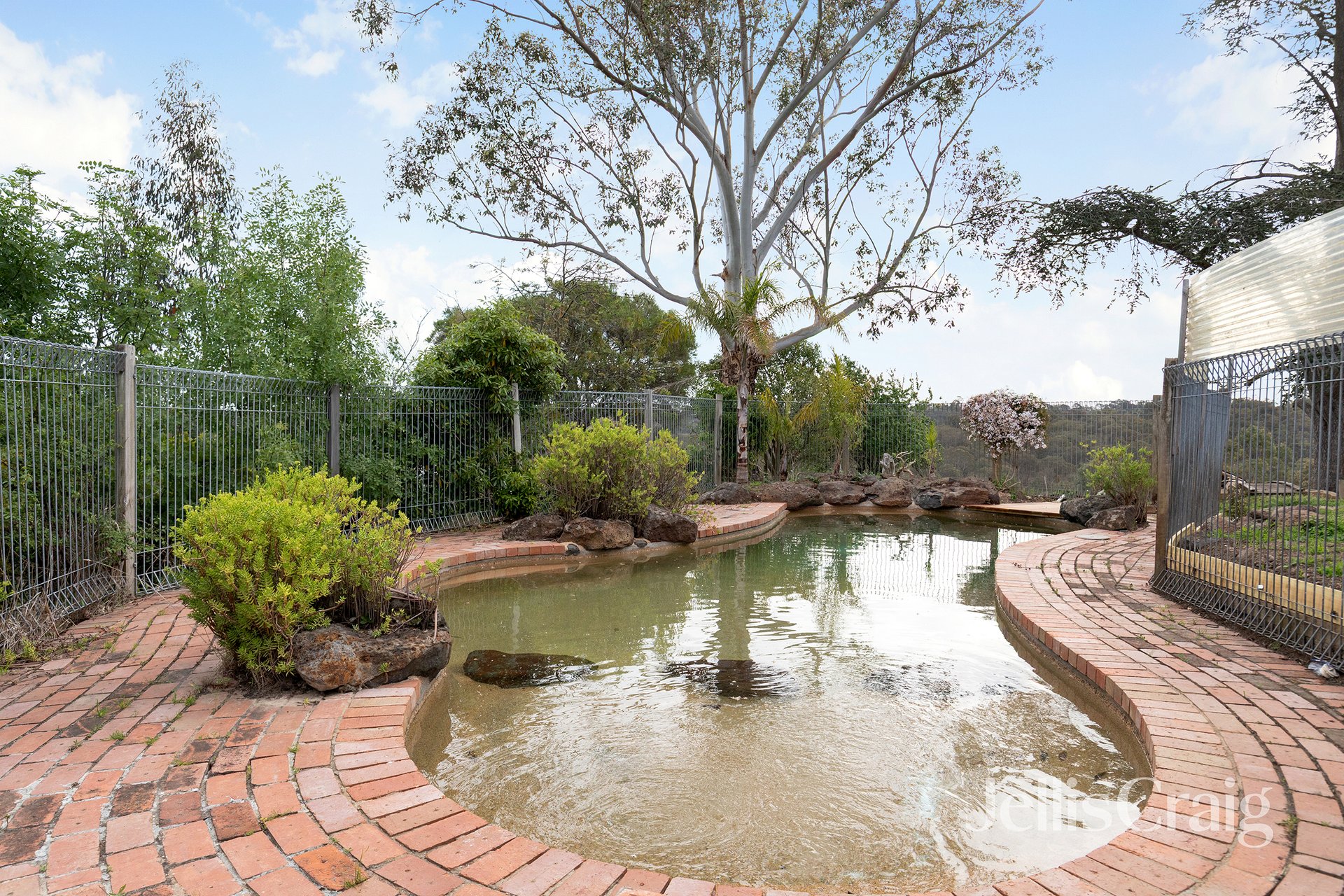 2/160 Roger Road, Panton Hill image 2