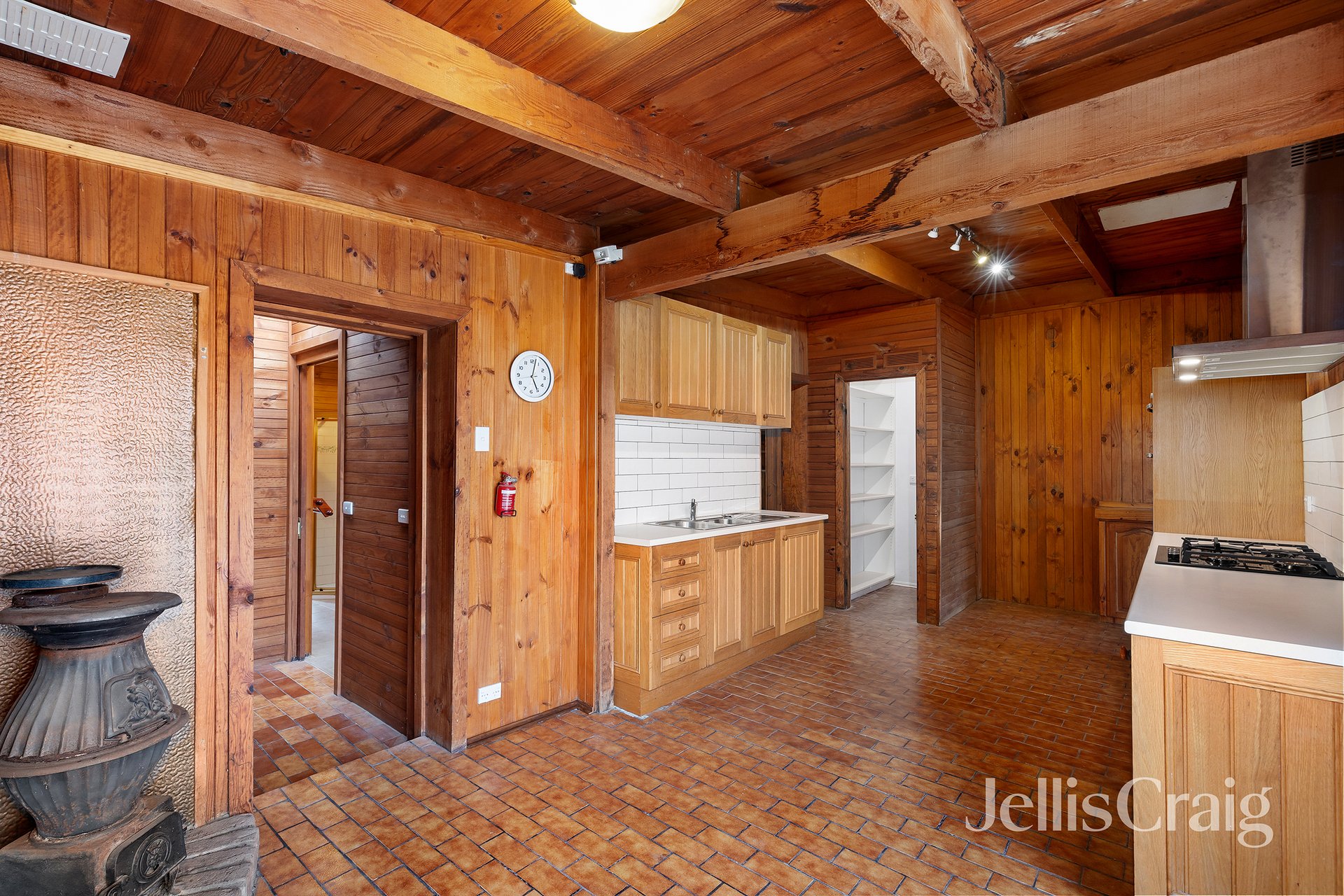 2/160 Roger Road, Panton Hill image 3