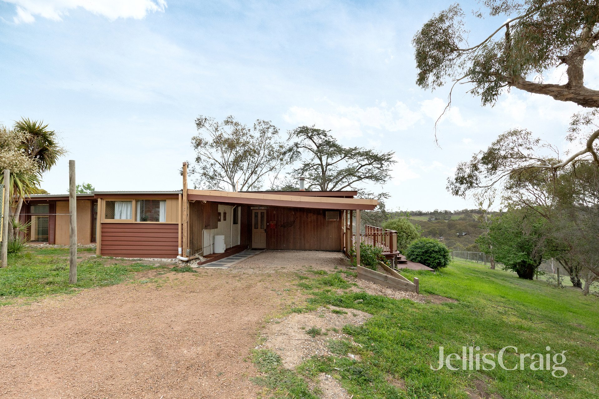 2/160 Roger Road, Panton Hill image 13