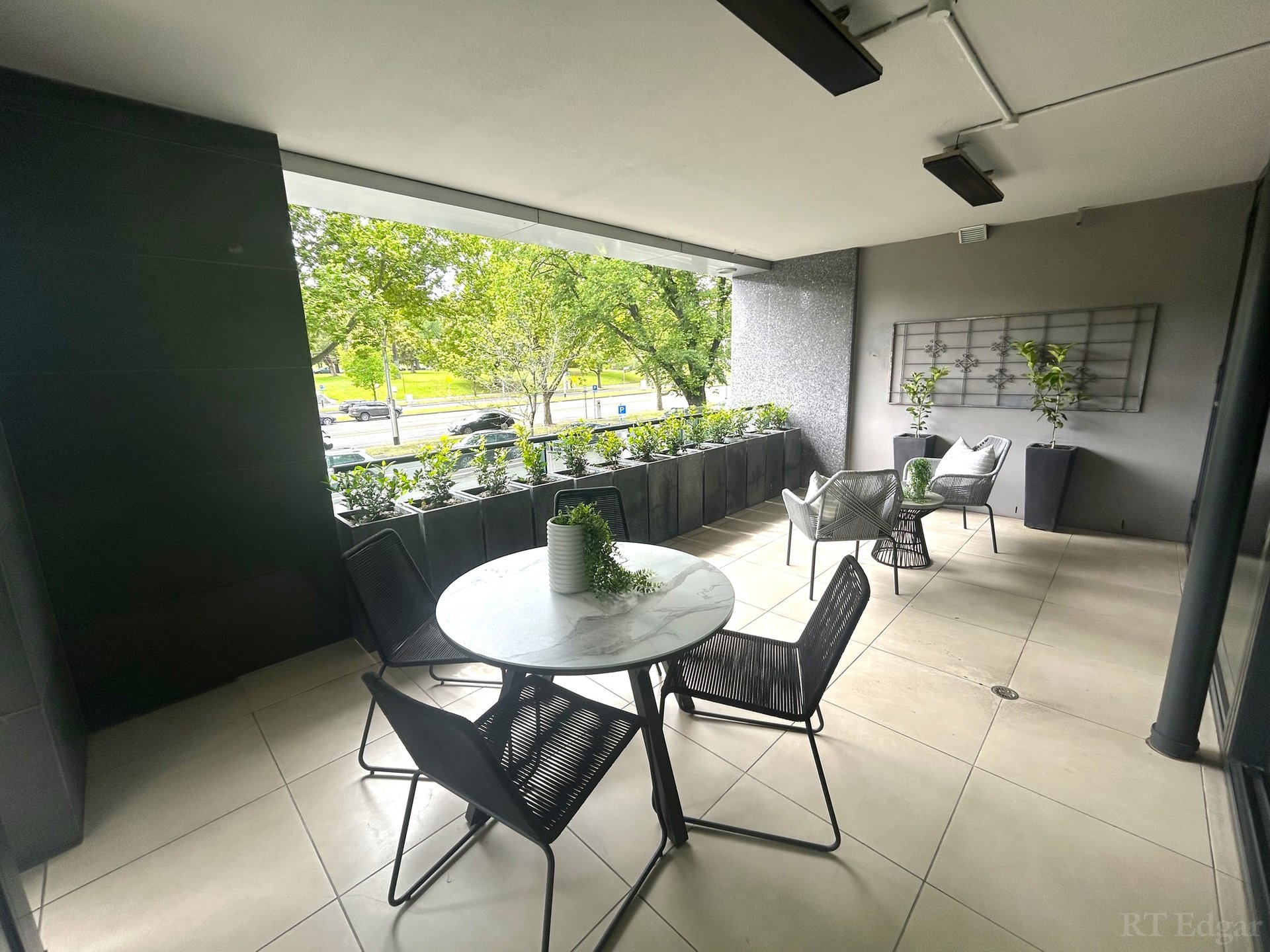 216/250 St Kilda Road, Southbank image 4