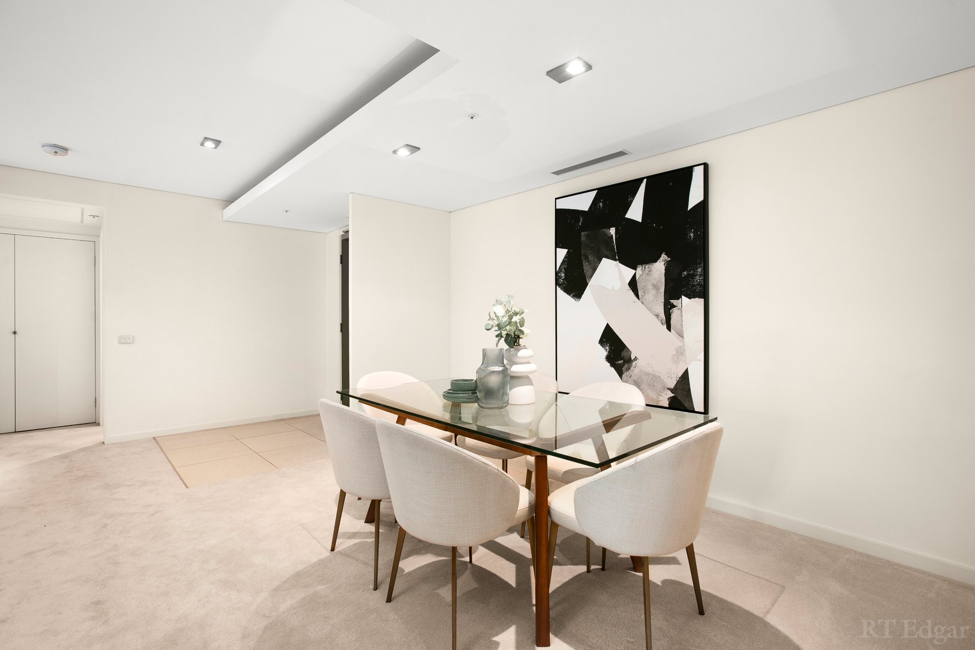216/250 St Kilda Road, Southbank image 5