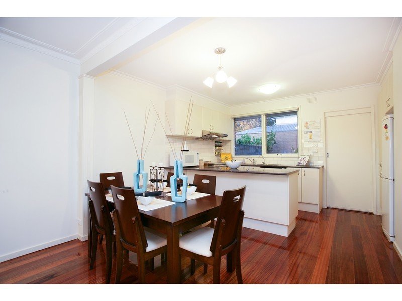 2/163 Prospect Hill Road, Canterbury image 3