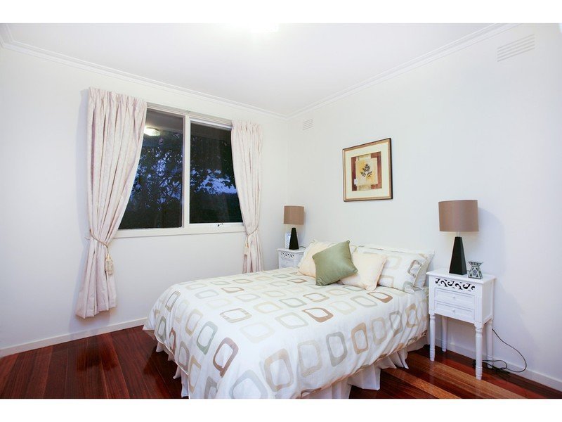 2/163 Prospect Hill Road, Canterbury image 9