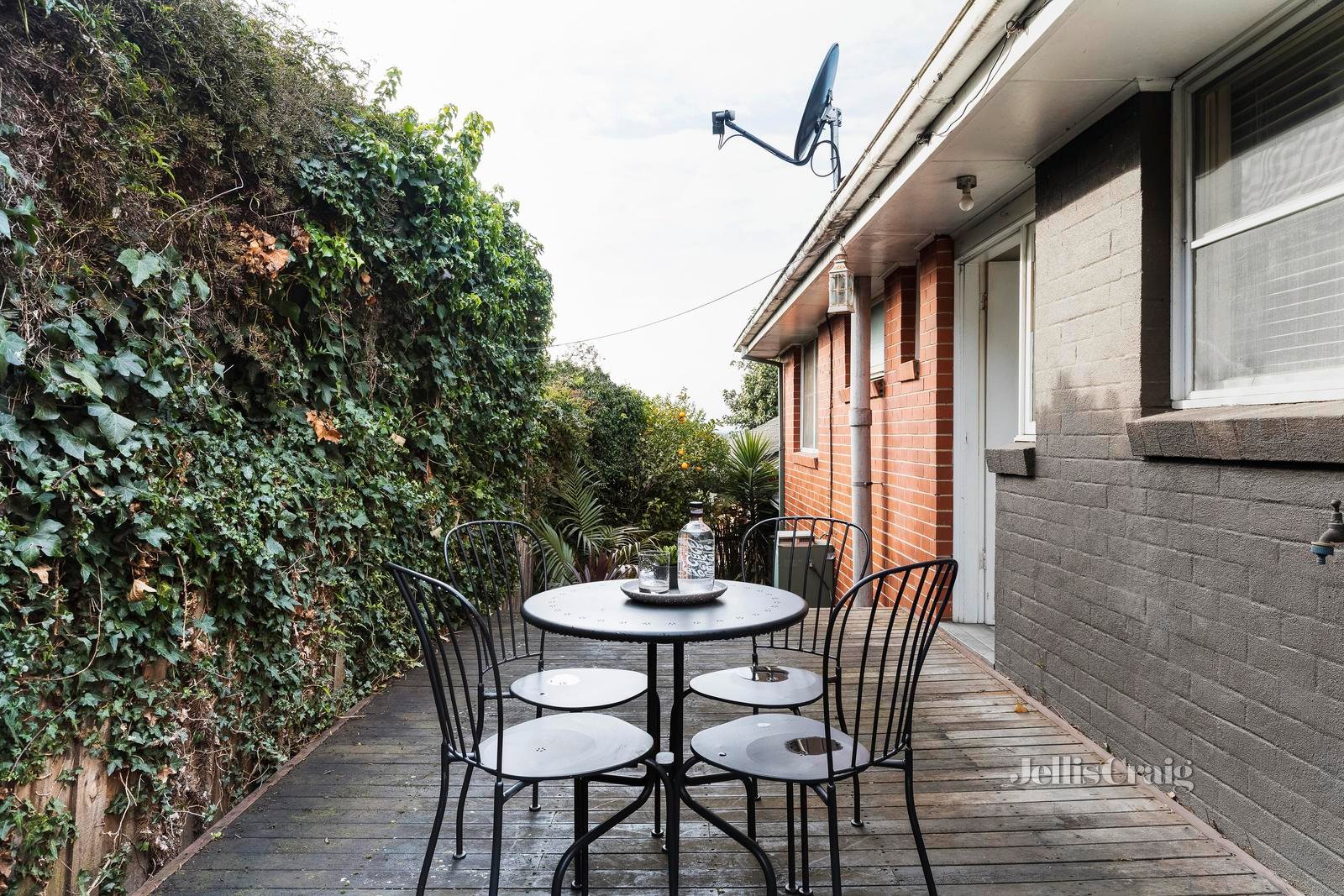 2/164 Waiora Road, Rosanna image 8