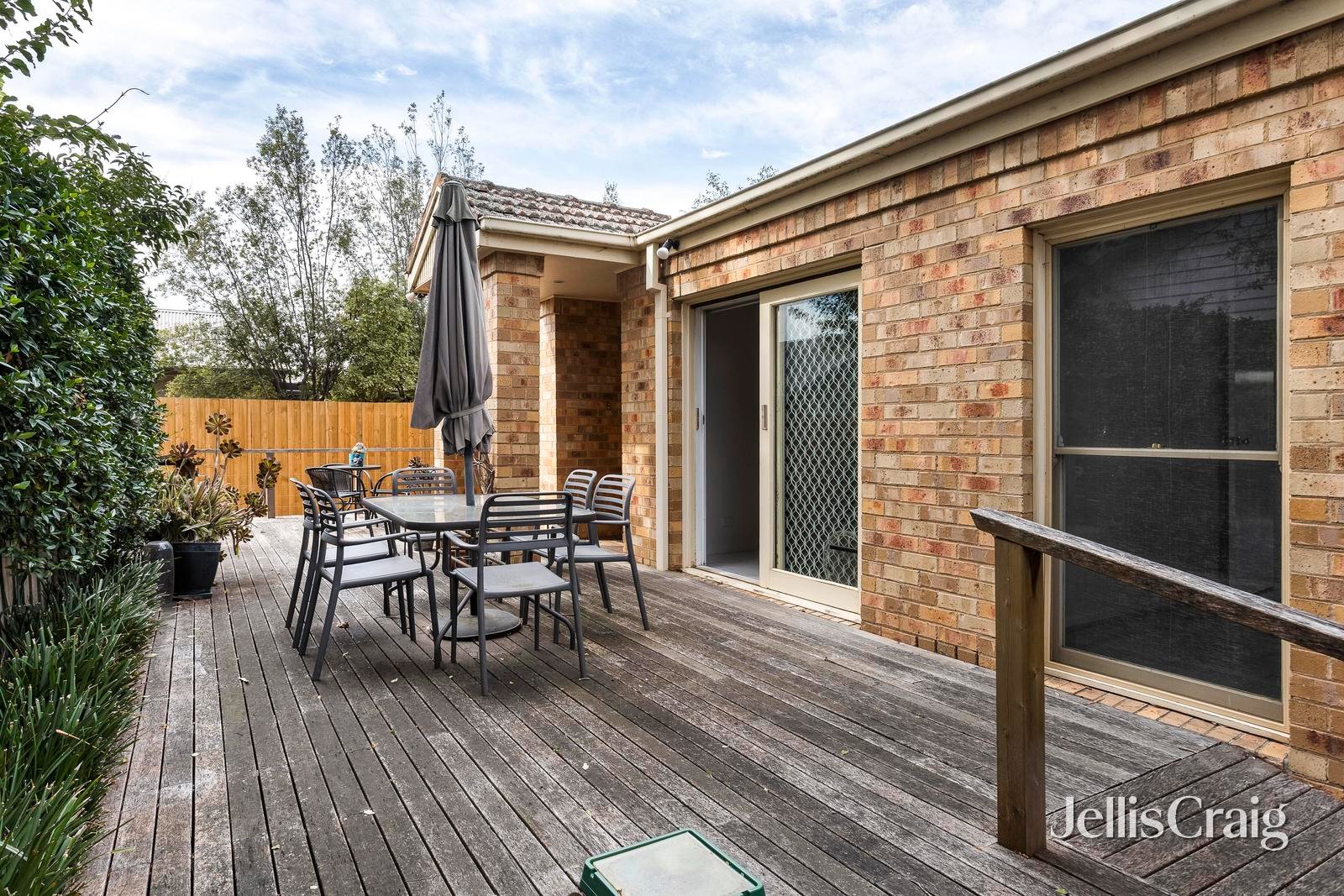2/165 Miller Street, Thornbury image 11