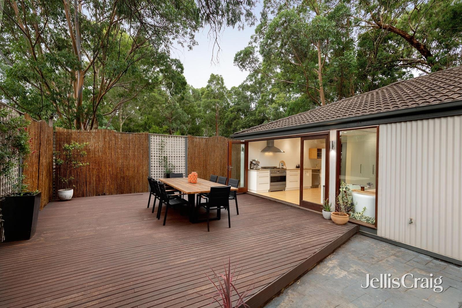 2/165 Rattray Road, Montmorency image 15