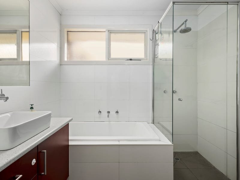 Property Gallery Thumbnail 8