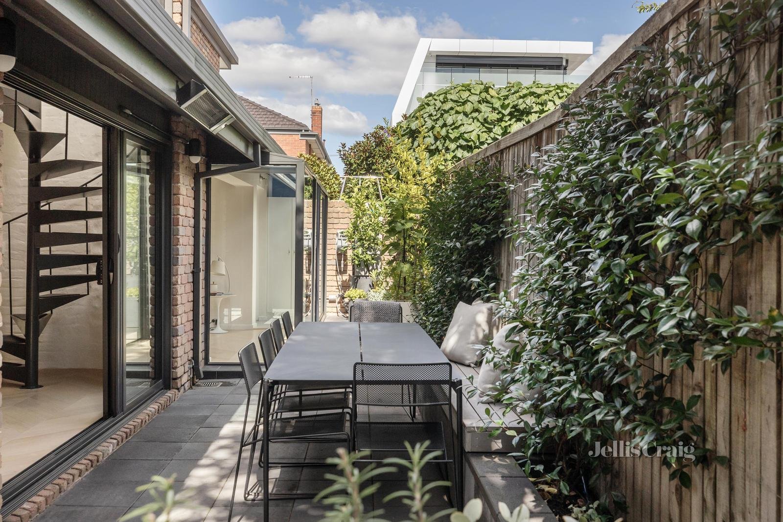 2/16a Macfarlan Lane, South Yarra image 12