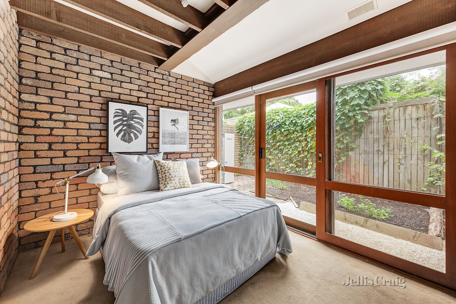 2/16a Macfarlan Lane, South Yarra image 4