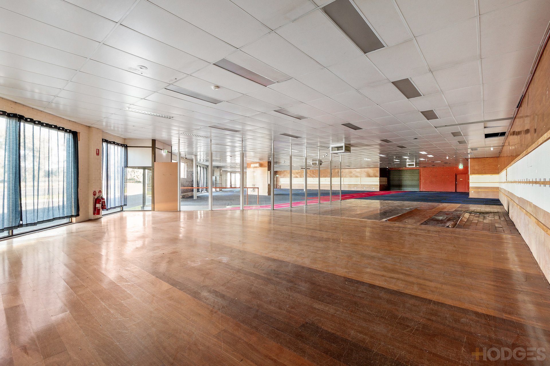 217-221 Nepean Highway Parkdale