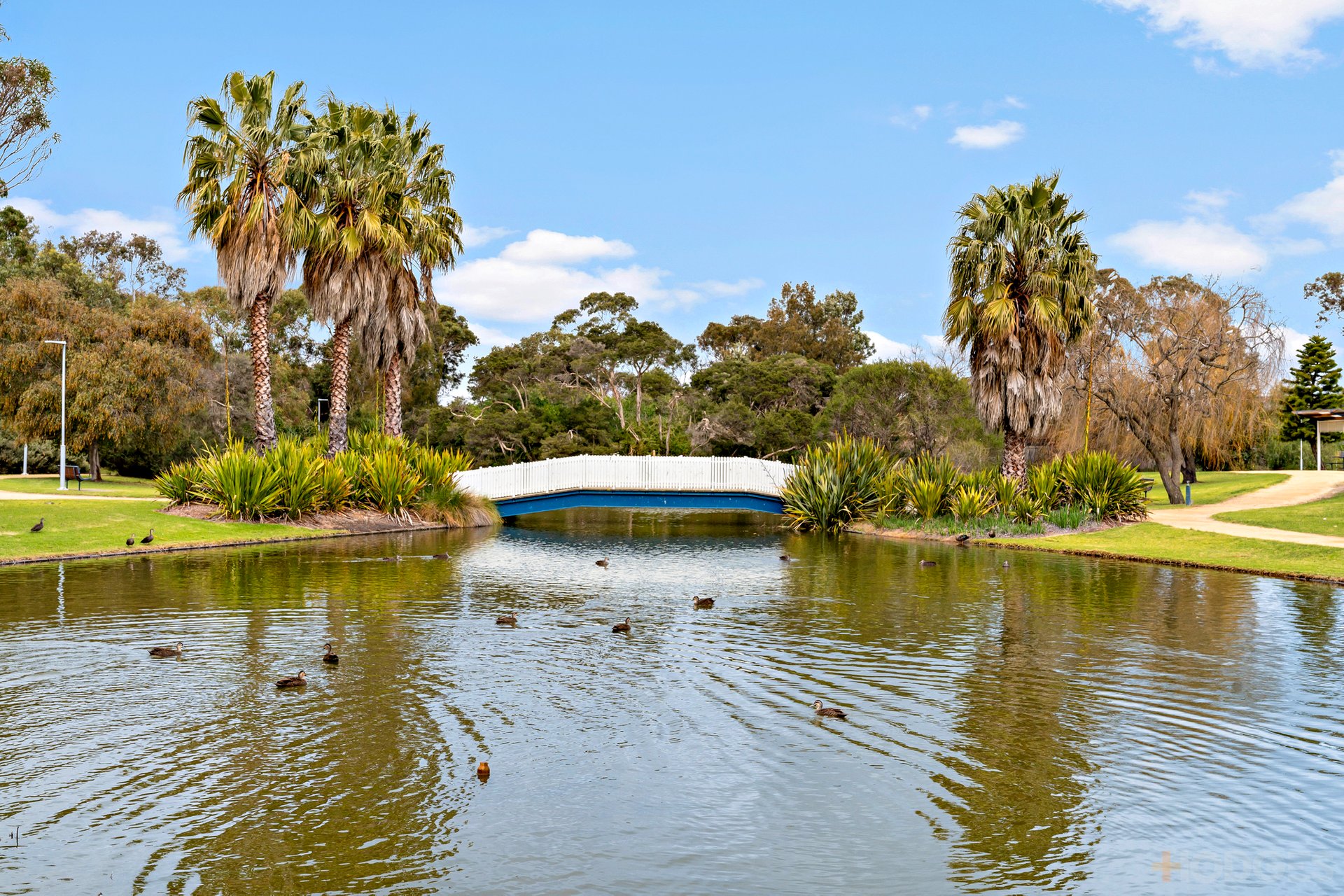 217-221 Nepean Highway Parkdale