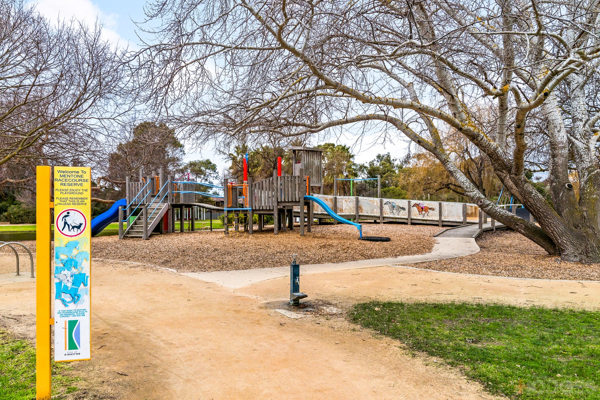 217-221 Nepean Highway Parkdale