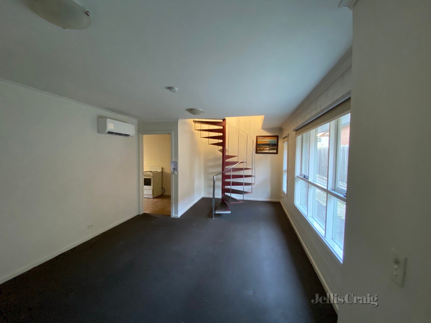 2/17 Barkly Street, Brunswick East image 2