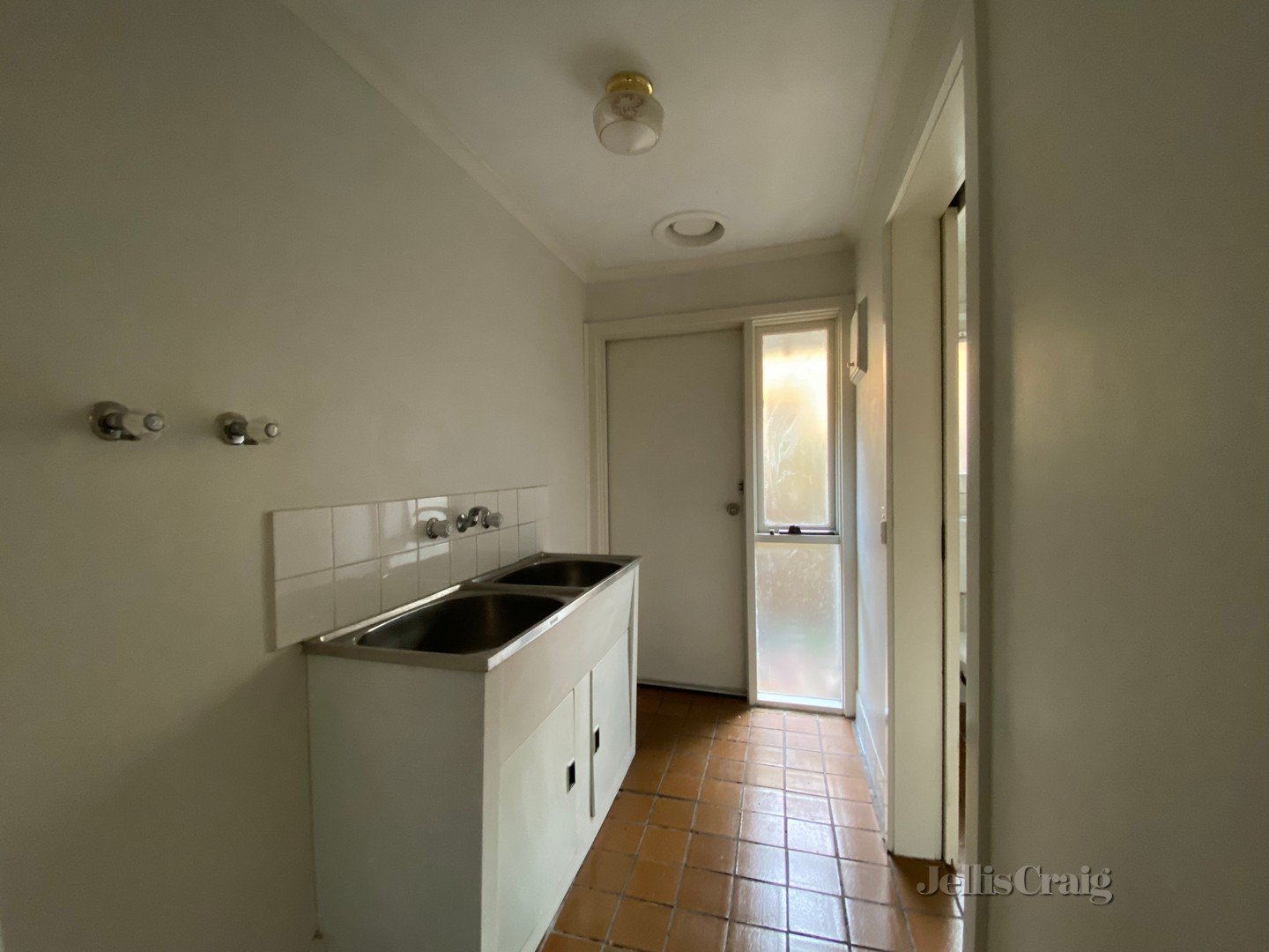 2/17 Barkly Street, Brunswick East image 4